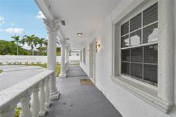 Picture of 299 S Biscayne River Dr, Miami, FL 33169