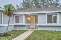 Picture of 10897 Grandview Ct, Royal Palm Beach, FL 33411