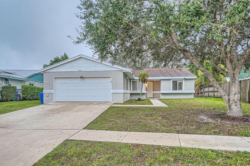 Picture of 10897 Grandview Ct, Royal Palm Beach FL 33411