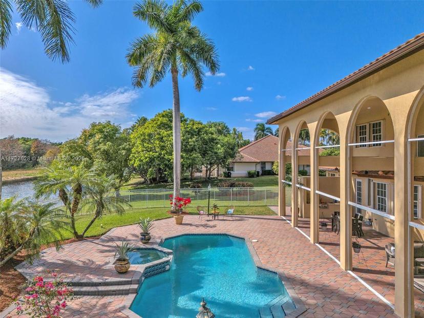 Picture of 3855 Windmill Lakes Rd, Weston FL 33332