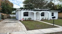 Picture of 13725 NW 4Th Ct, North Miami, FL 33168