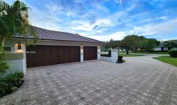 Picture of 7700 S Woodridge Dr, Parkland, FL 33067