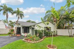 Picture of 13780 Newport Mnr, Davie, FL 33325