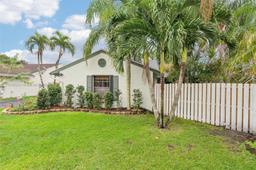 Picture of 13780 Newport Mnr, Davie, FL 33325