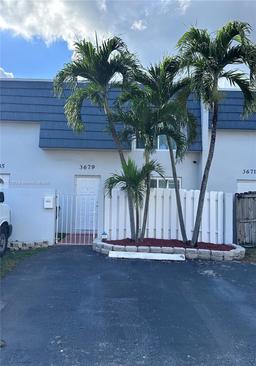 Picture of 3679 SW 59Th Ave # 108, Davie, FL 33314