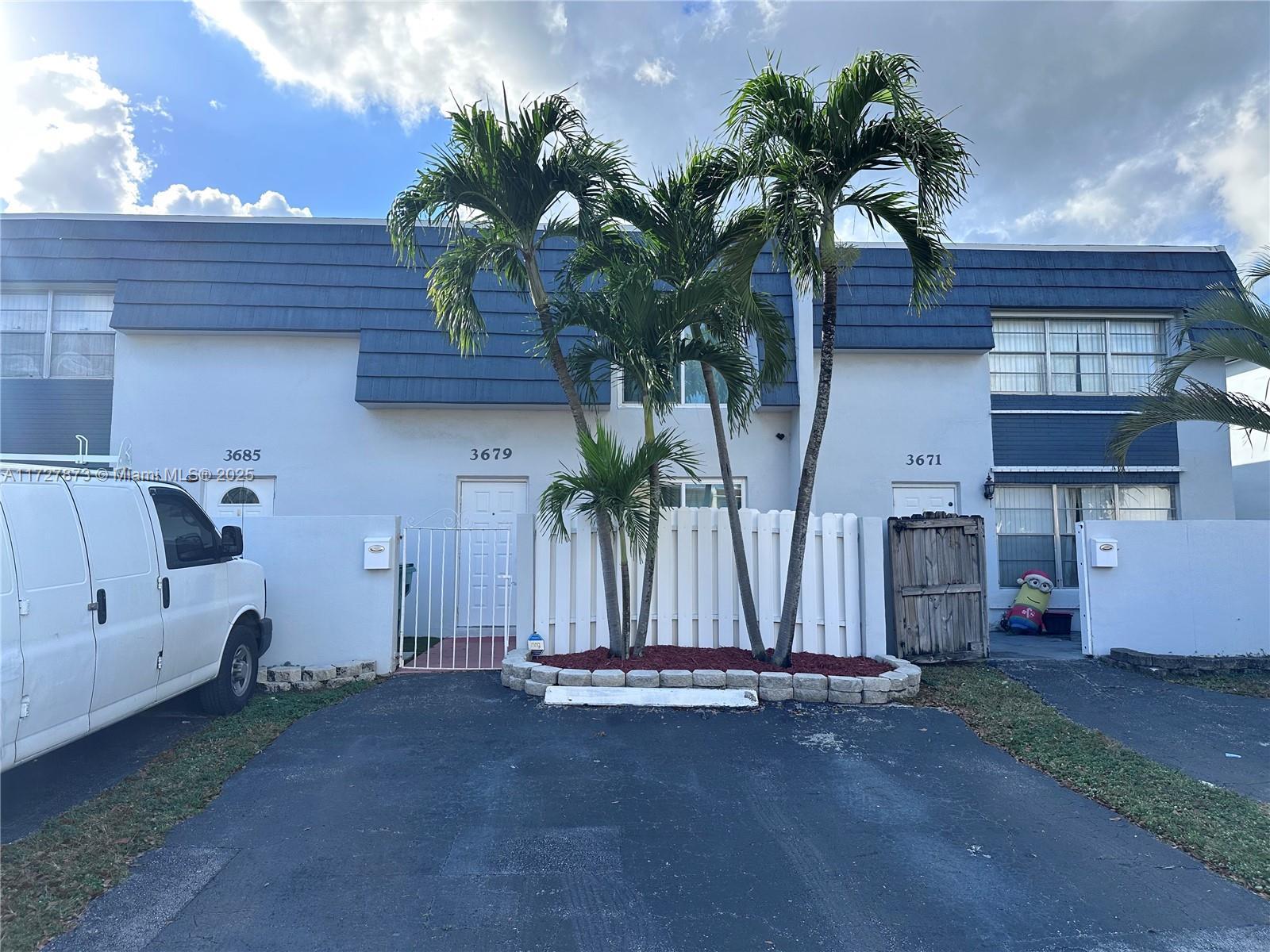 Picture of 3679 SW 59Th Ave # 108, Davie, FL 33314