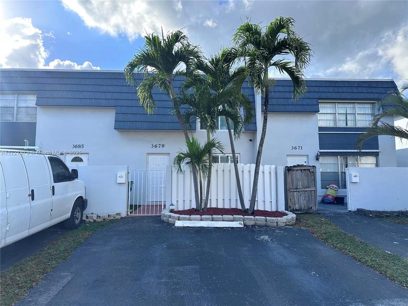 Picture of 3679 SW 59Th Ave # 108, Davie FL 33314