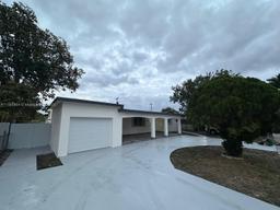 Picture of 437 W 76Th St, Hialeah, FL 33014