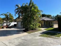 Picture of 13728 SW 157Th Ter, Miami, FL 33177