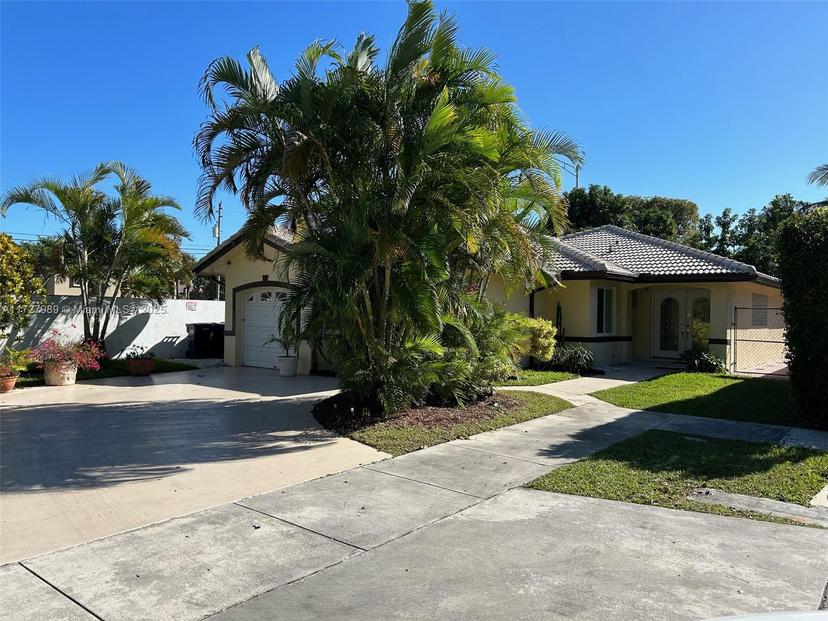 Picture of 13728 SW 157Th Ter, Miami FL 33177