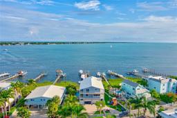 Picture of 67 N Bounty Ln, Key Largo, FL 33037