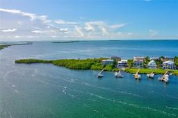 Picture of 67 N Bounty Ln, Key Largo, FL 33037