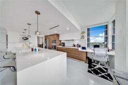 Picture of 5660 Collins Ave # 4C, Miami Beach, FL 33140