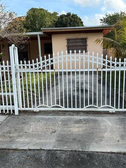 Picture of 4270 NW 172Nd Dr, Miami Gardens, FL 33055