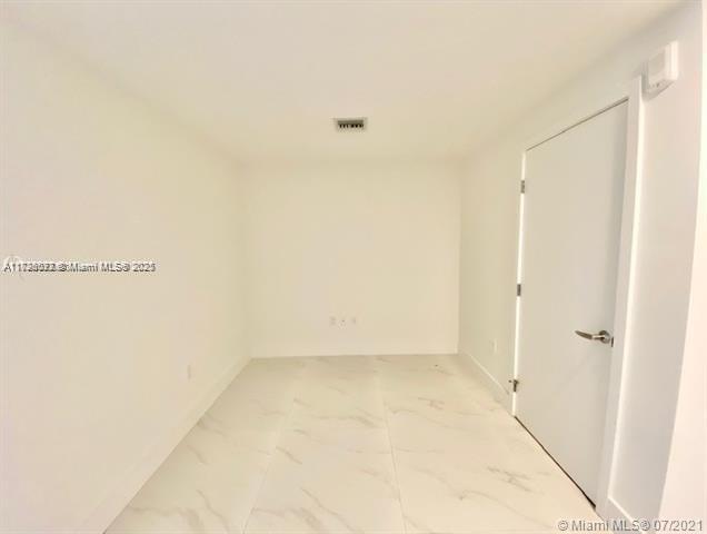 Picture of 16385 Biscayne Blvd # 702, North Miami Beach FL 33160