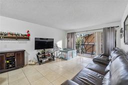 Picture of 8761 Wiles Rd # 206, Coral Springs, FL 33067