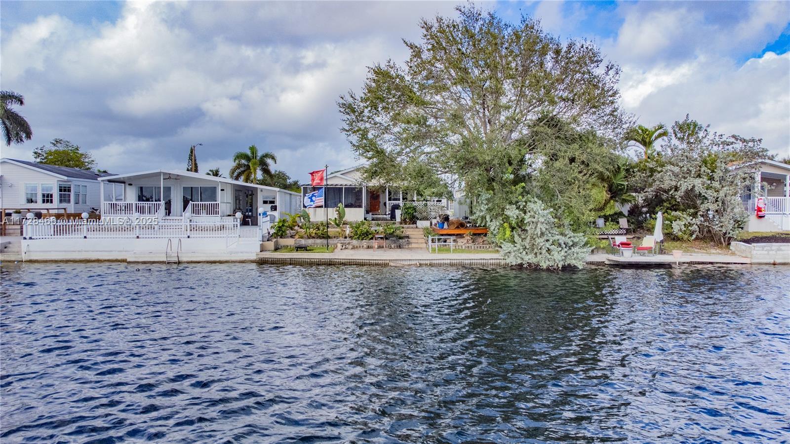 Picture of 3070 Cove Dr, Dania Beach, FL 33312