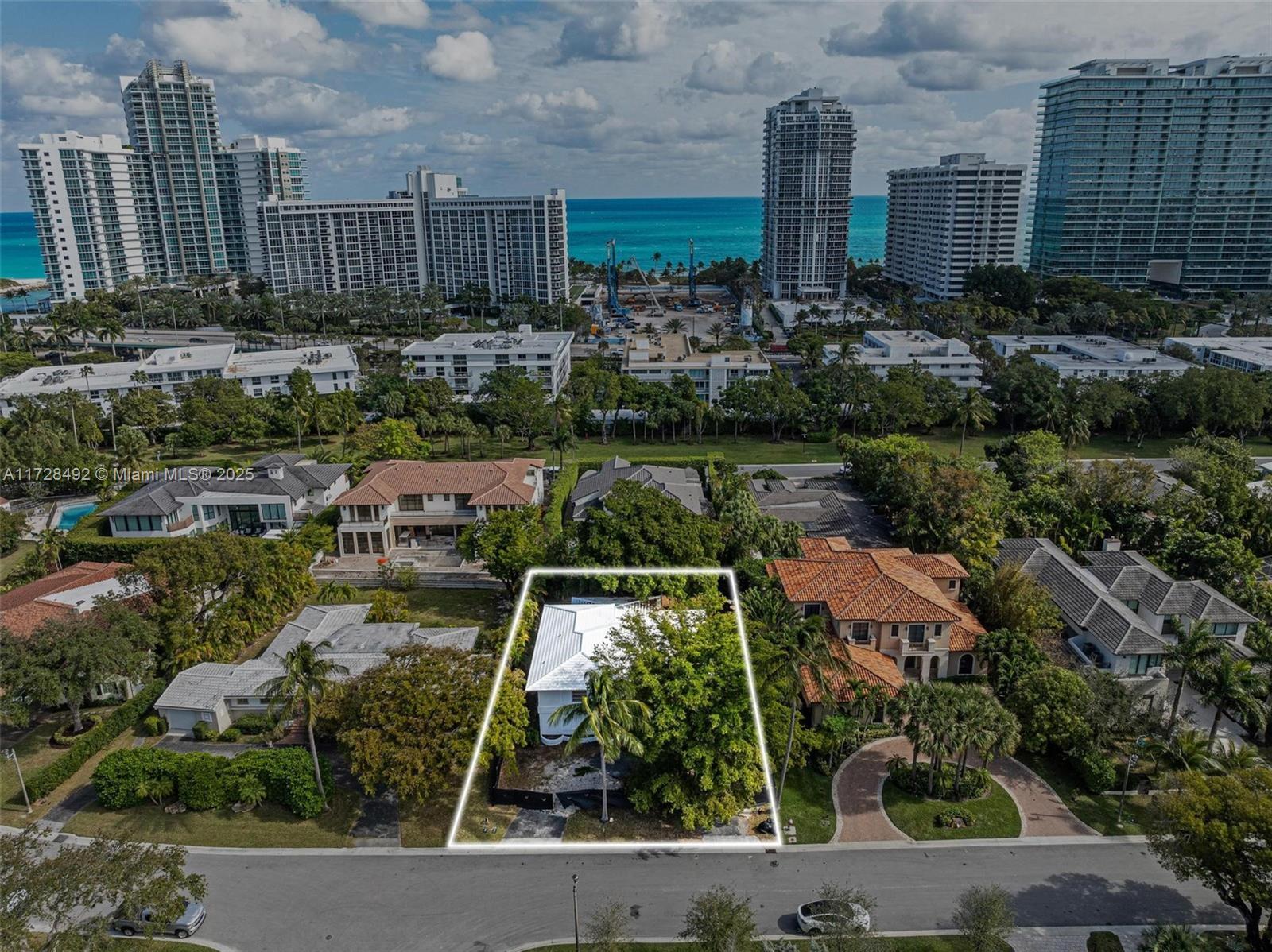 Picture of 253 Bal Cross Dr, Bal Harbour, FL 33154