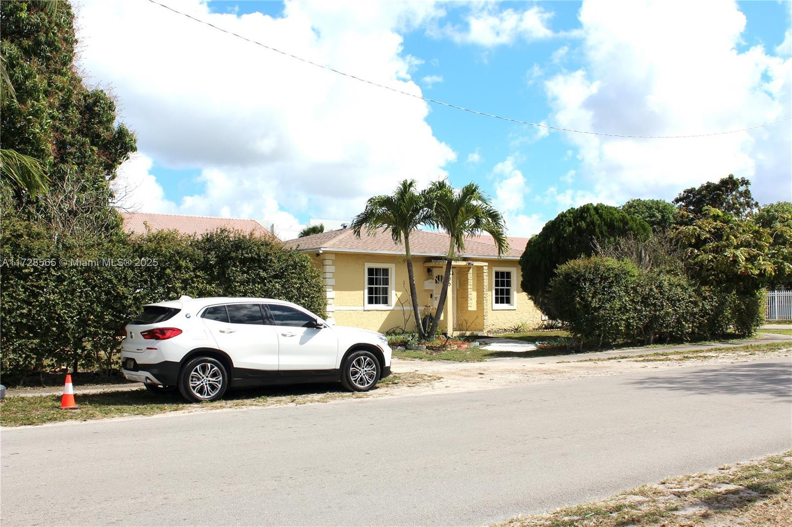 Picture of 685 SE 9Th Ave, Hialeah, FL 33010