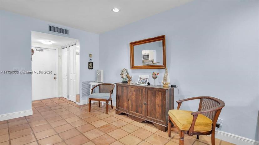 Picture of 14873 Cumberland Dr # 2040, Delray Beach FL 33446