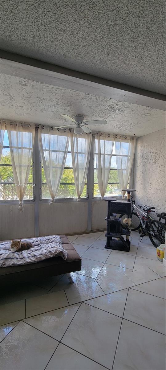 Picture of 2840 Somerset Dr # 318M, Lauderdale Lakes FL 33311