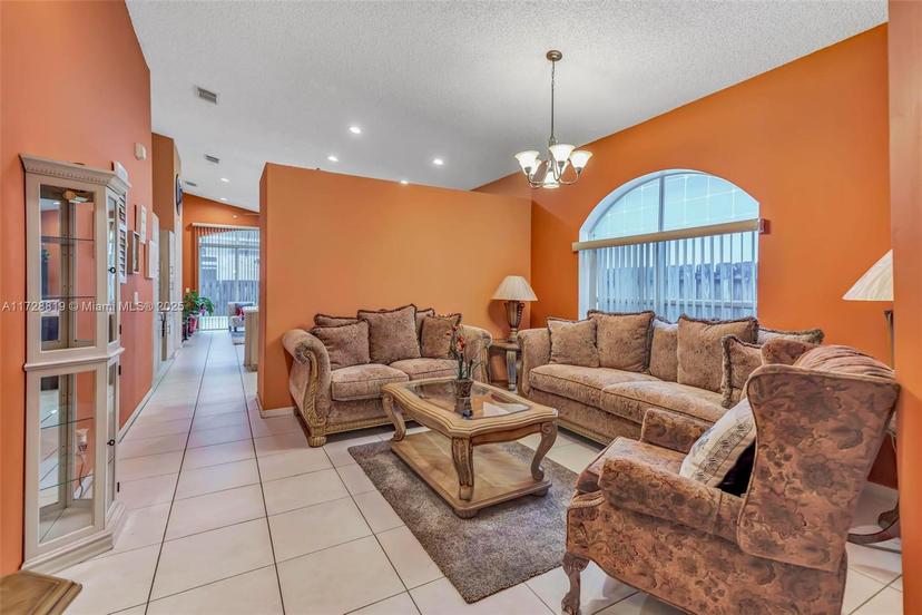 Picture of 7766 NW 19Th Ct, Pembroke Pines FL 33024