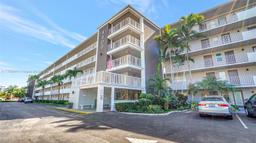 Picture of 4800 Hillcrest Ln # 301, Hollywood, FL 33021