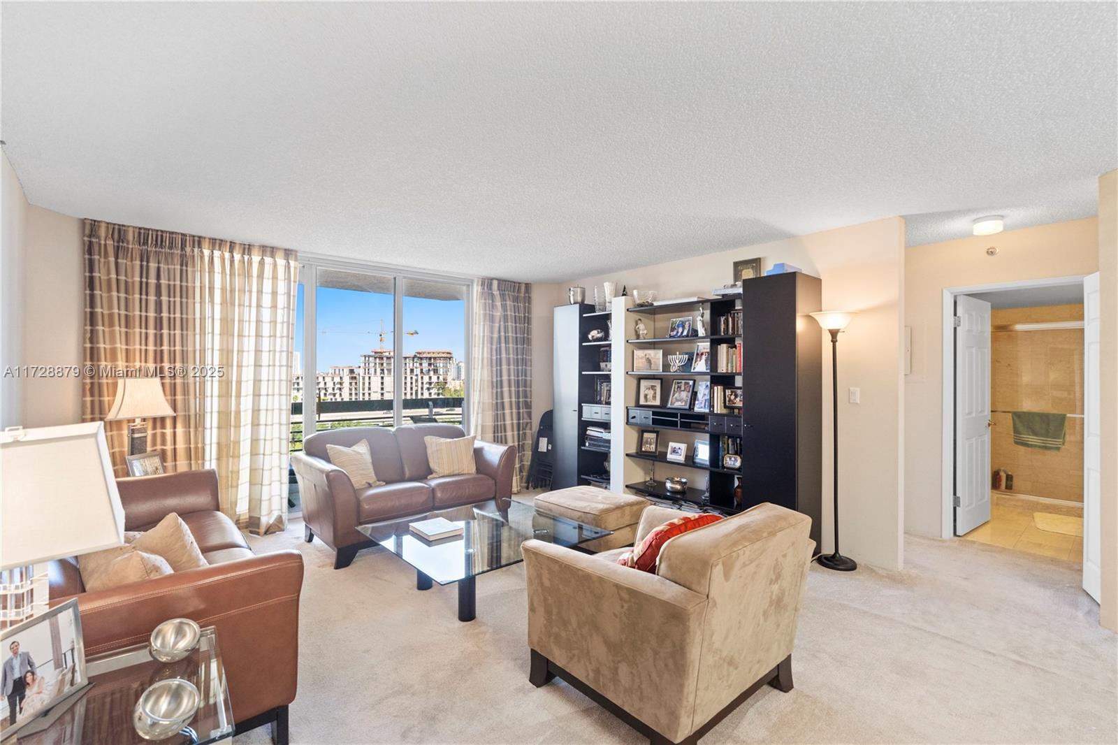 Picture of 3600 Mystic Pointe Dr # 1111, Aventura, FL 33180