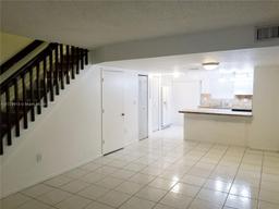 Picture of 431 NW 82Nd Ave # 913, Miami, FL 33126