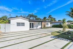 Picture of 225 NE 150Th St, Miami, FL 33161