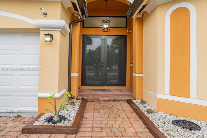 Picture of 10852 SW 245Th St, Homestead FL 33032