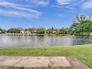 Picture of 2030 Bayberry Dr # 2030, Pembroke Pines FL 33024