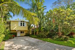 Picture of 669 S Mashta Dr, Key Biscayne, FL 33149