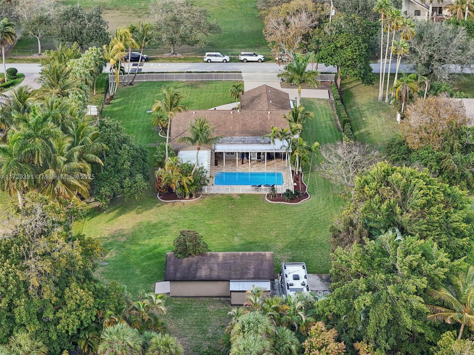 Picture of 11680 NW 4Th St, Plantation, FL 33325