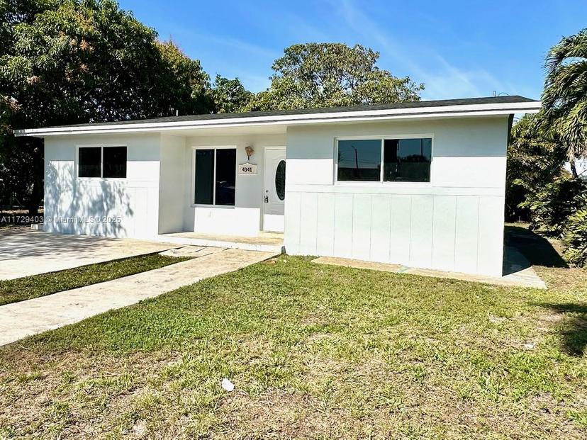 Picture of 4341 NW 167Th Ter, Miami Gardens FL 33055