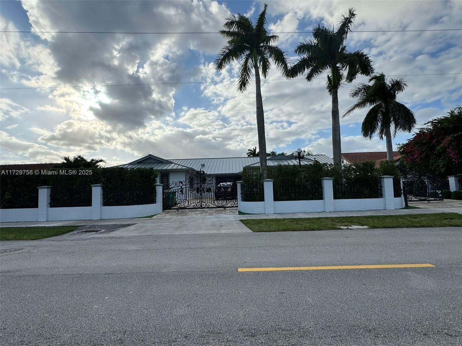 Picture of 3690 SW 139Th Ave, Miami, FL 33175