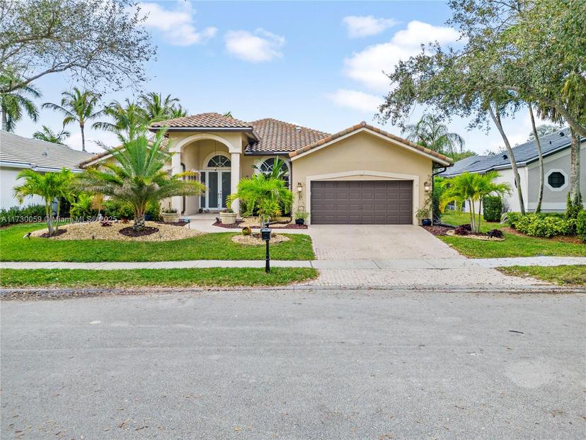 Picture of 1455 Lantana Dr, Weston FL 33326