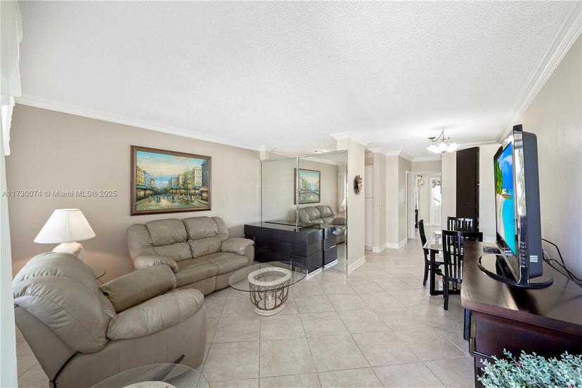 Picture of 900 Atlantic Shores Blvd # 215, Hallandale Beach FL 33009