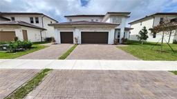 Picture of 4255 SW 123Rd Ter, Davie, FL 33330