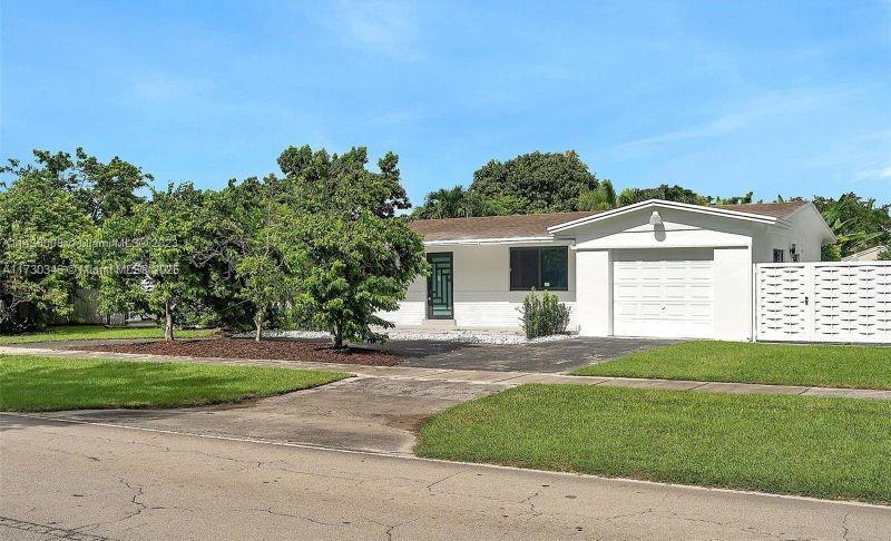 Picture of 27910 SW 162Nd Ave, Homestead FL 33031