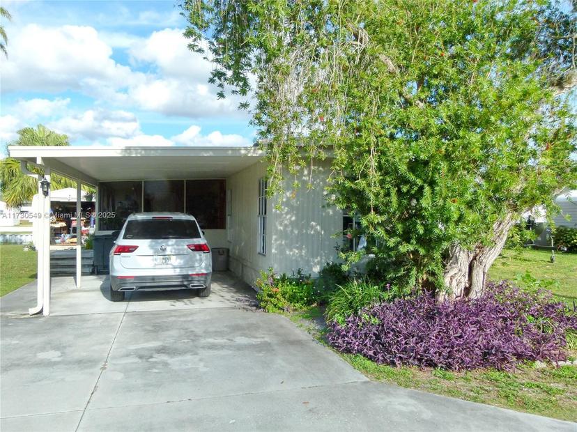 Picture of 1121 6Th Street, Bulkhead Ridge FL 34974