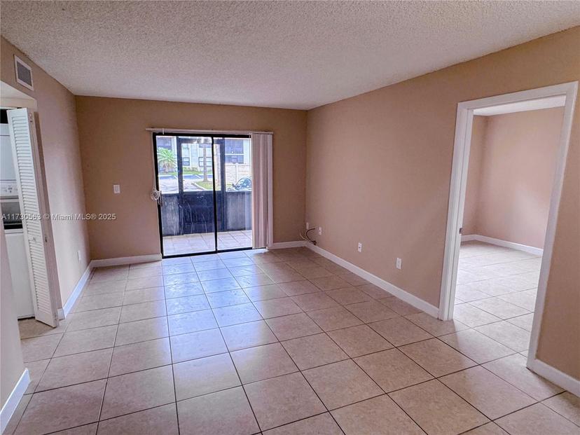 Picture of 9704 Hammocks Blvd # 103, Miami FL 33196