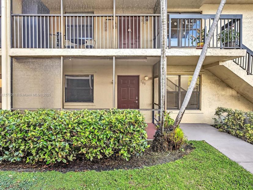 Picture of 10031 Winding Lake Rd # 103, Sunrise FL 33351