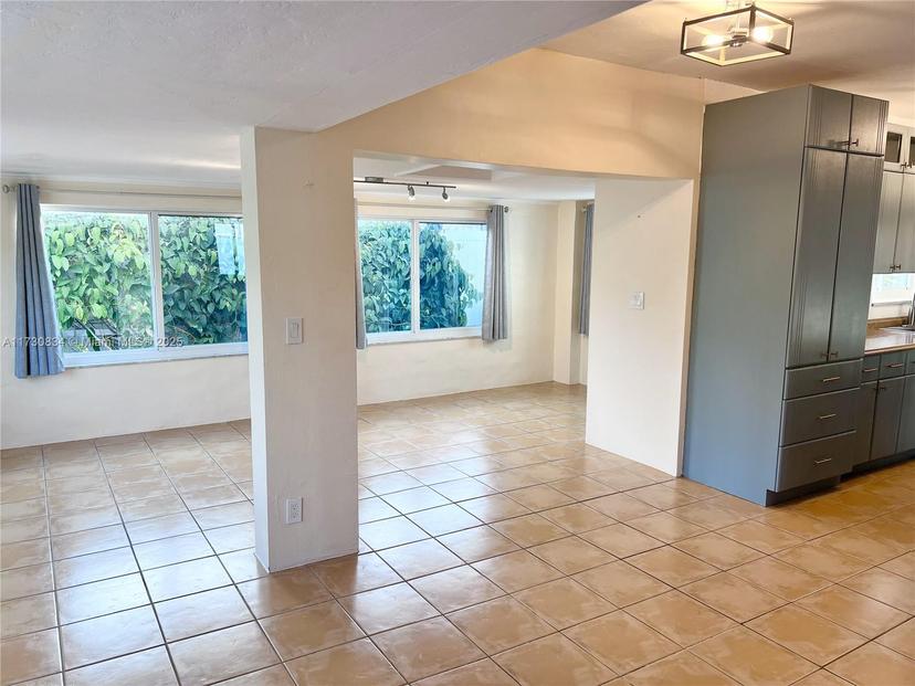 Picture of 1545 NE 175Th St, North Miami Beach FL 33162