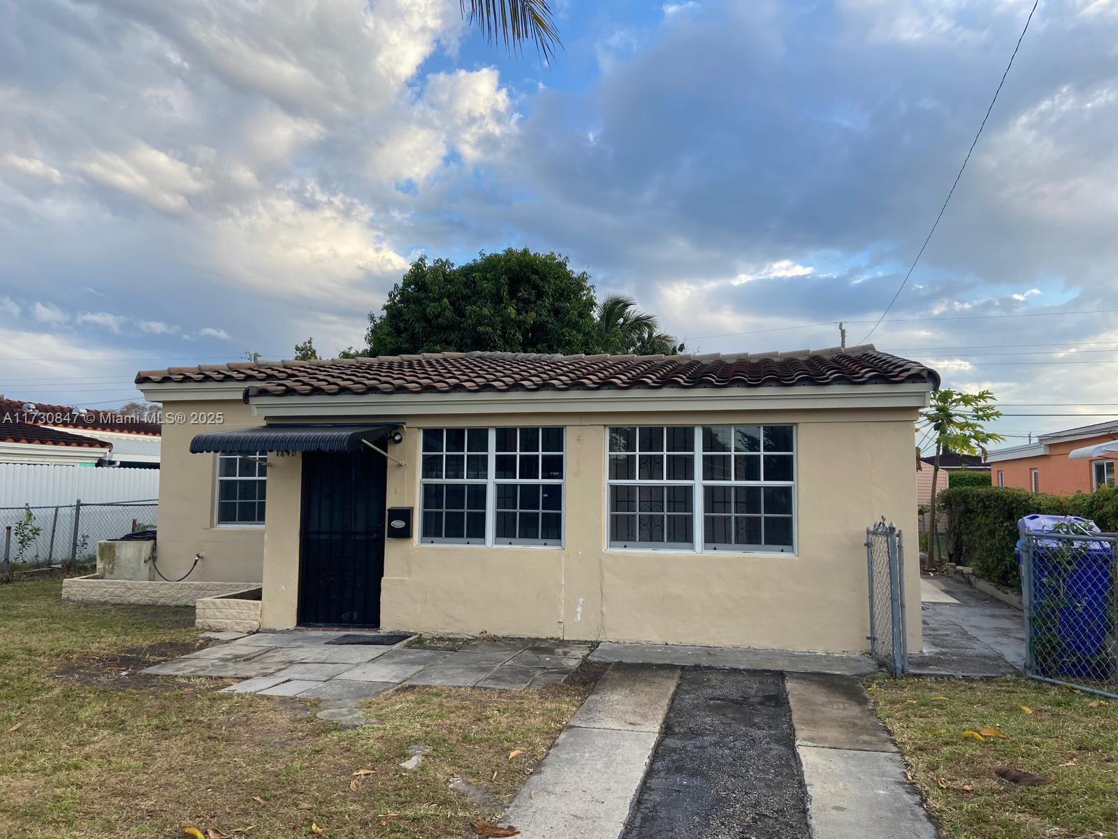 Picture of 1840 NE 174Th St, North Miami Beach, FL 33162