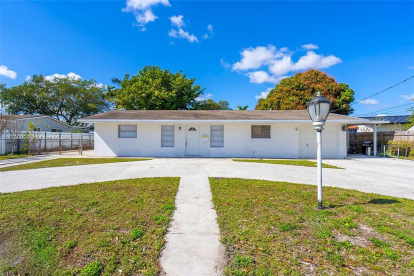 Picture of 6360 W 16Th Ave, Hialeah FL 33012