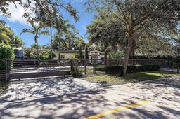 Picture of 7620 SW 105Th Ter, Pinecrest, FL 33156