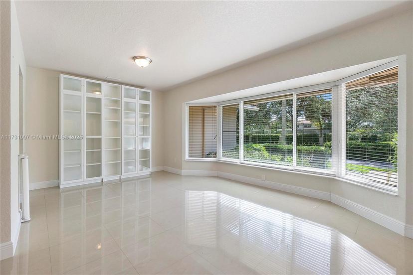 Picture of 3880 Coral Hills Dr, Coral Springs FL 33065