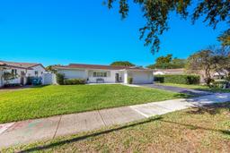 Picture of 7280 S Miami Lakeway S, Miami Lakes, FL 33014