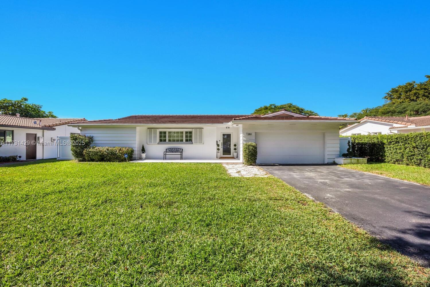 Picture of 7280 S Miami Lakeway S, Miami Lakes, FL 33014